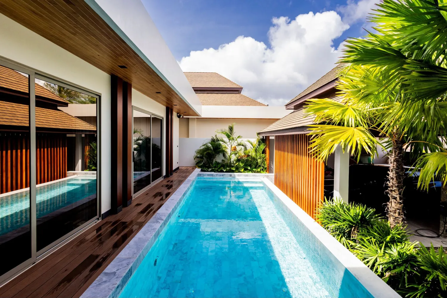 Property image - full photo 3