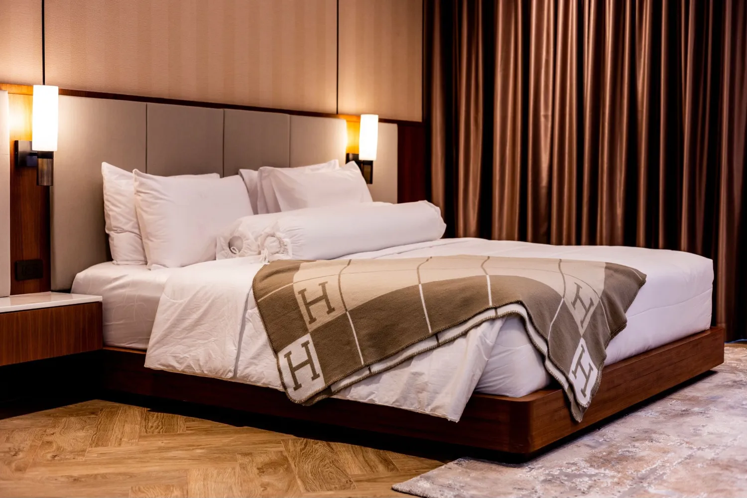 Property image - full photo 25