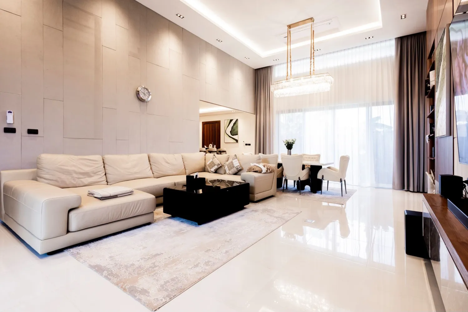 Property image - full photo 6