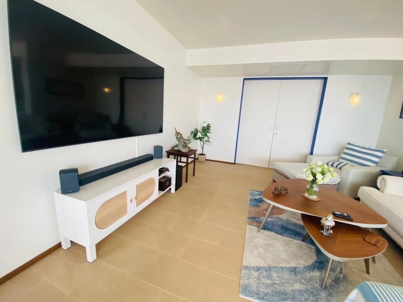 Property image - full photo 4
