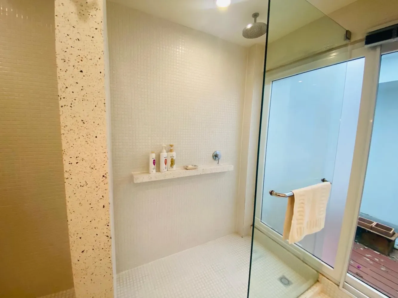 Property image - full photo 20