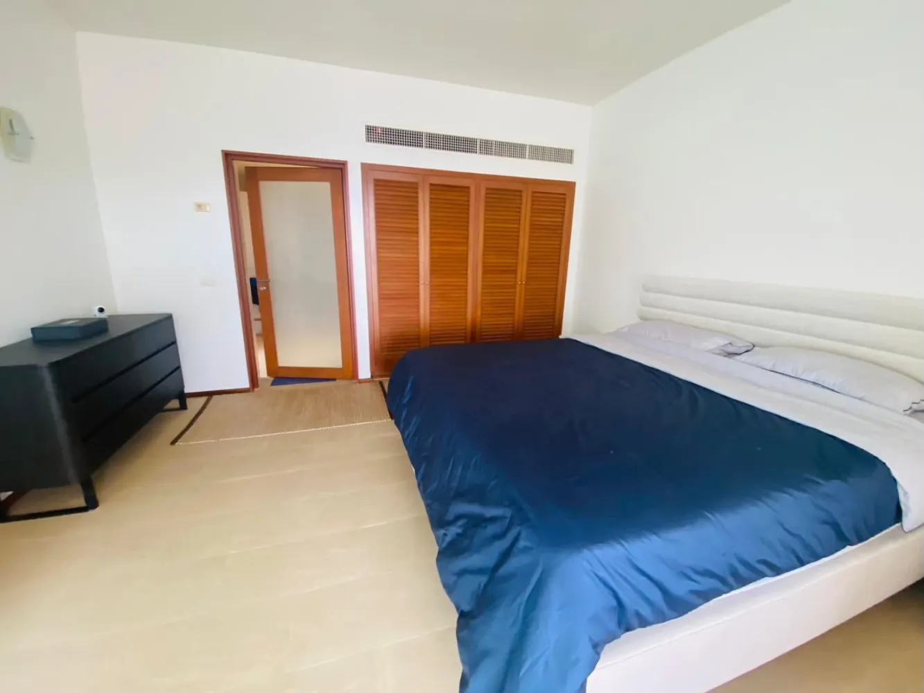 Property image - full photo 16