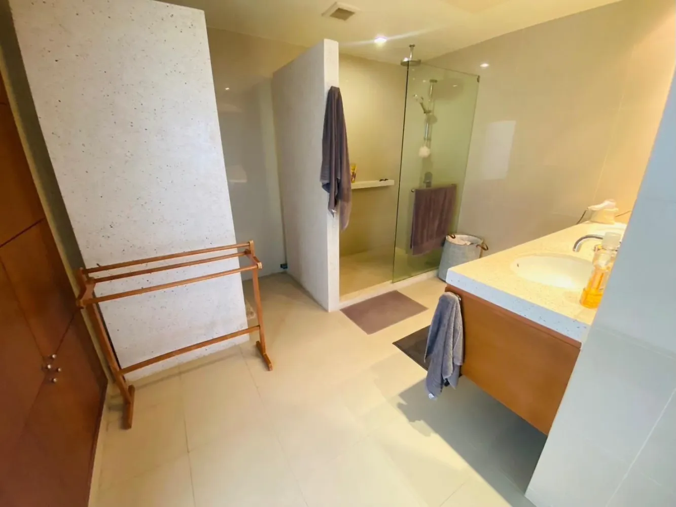 Property image - full photo 21