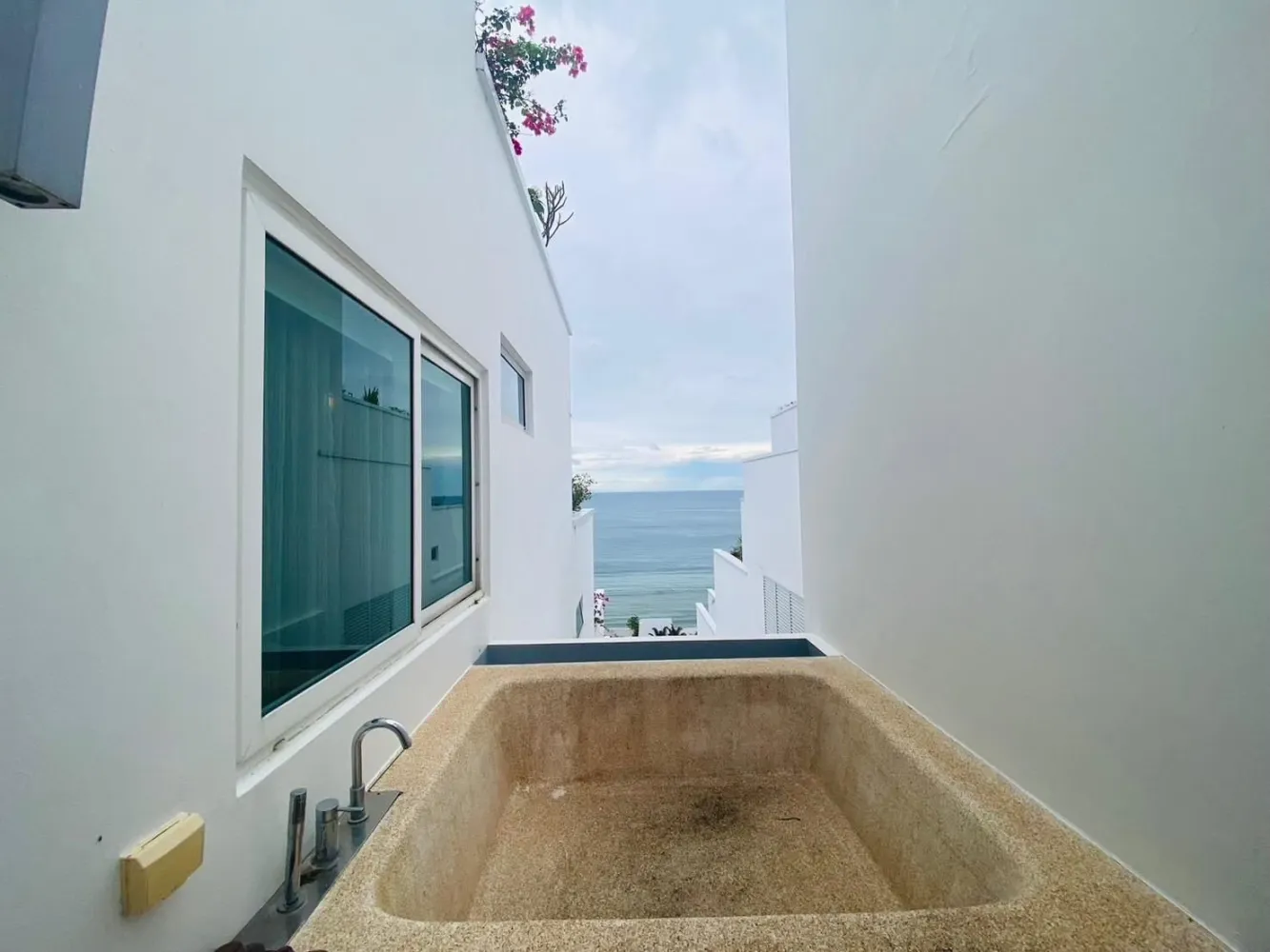 Property image - full photo 28