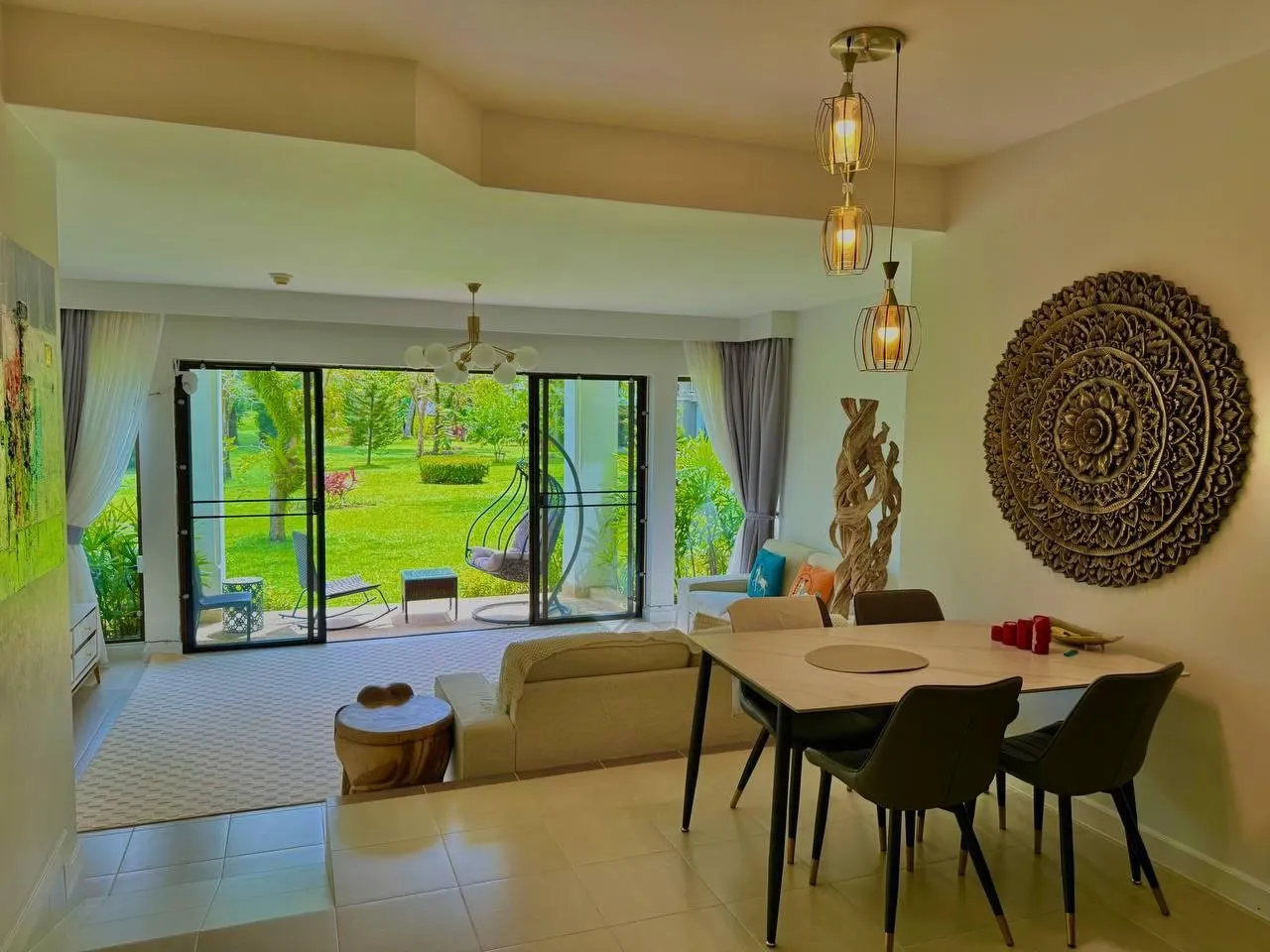 Property image - full photo 4