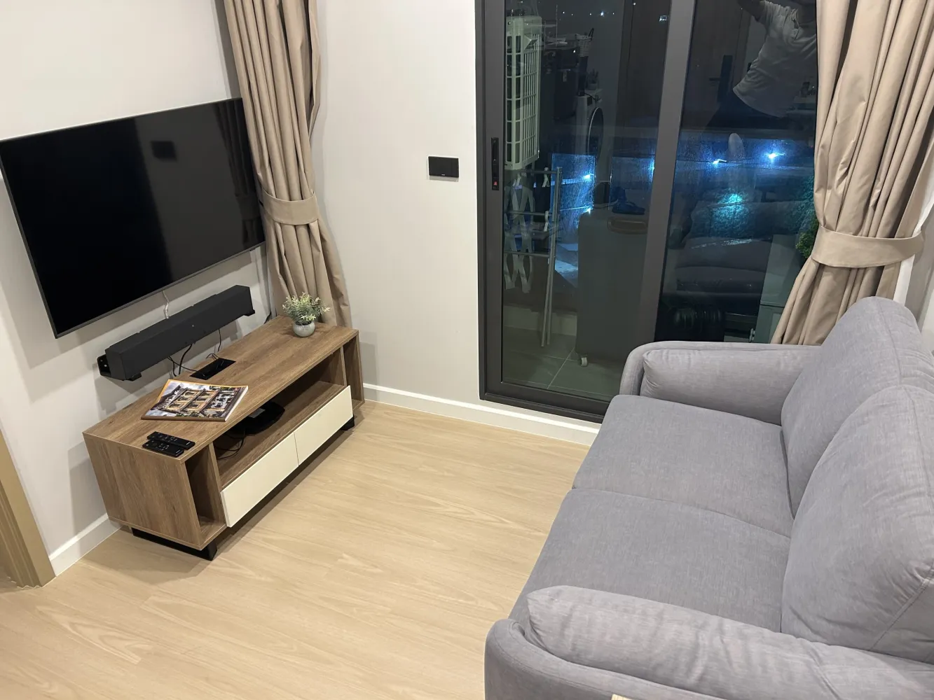 Property image - full photo 5