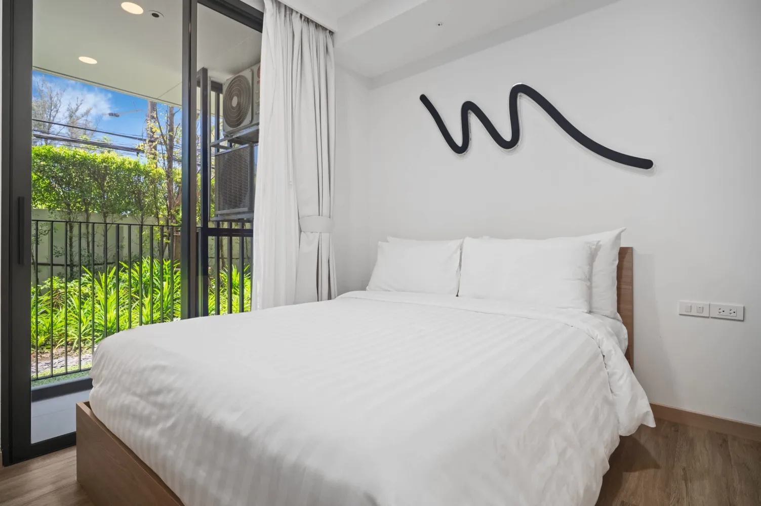 Property image - full photo 7