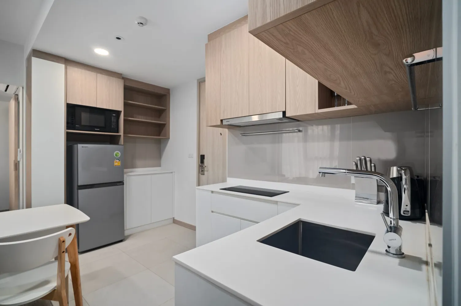 Property image - full photo 3