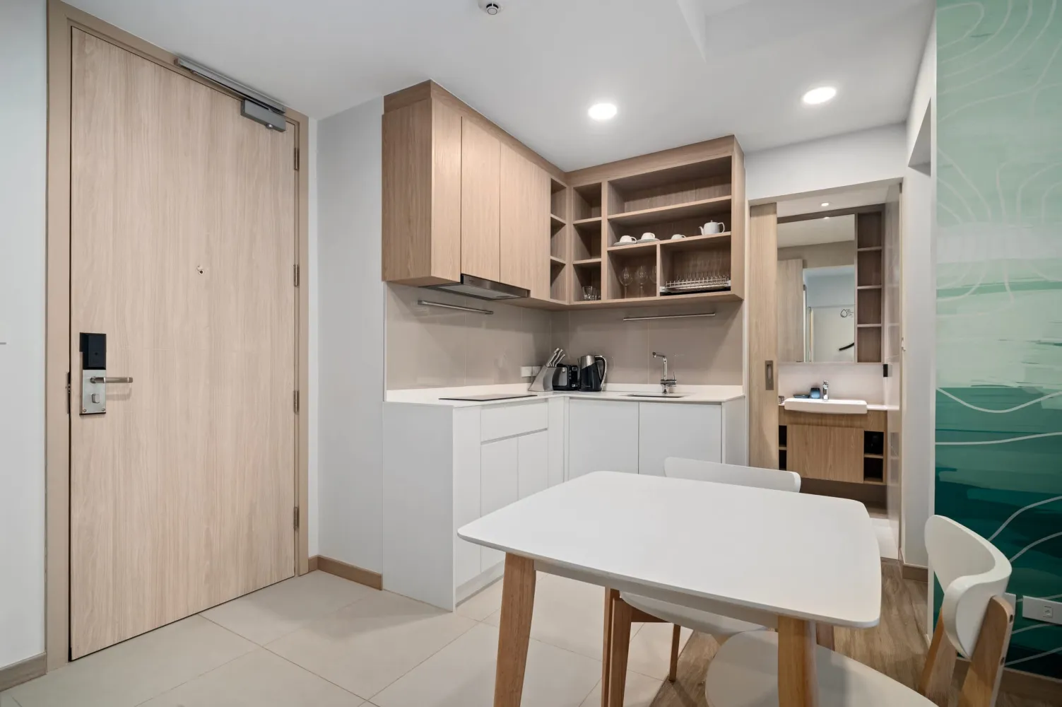 Property image - full photo 4