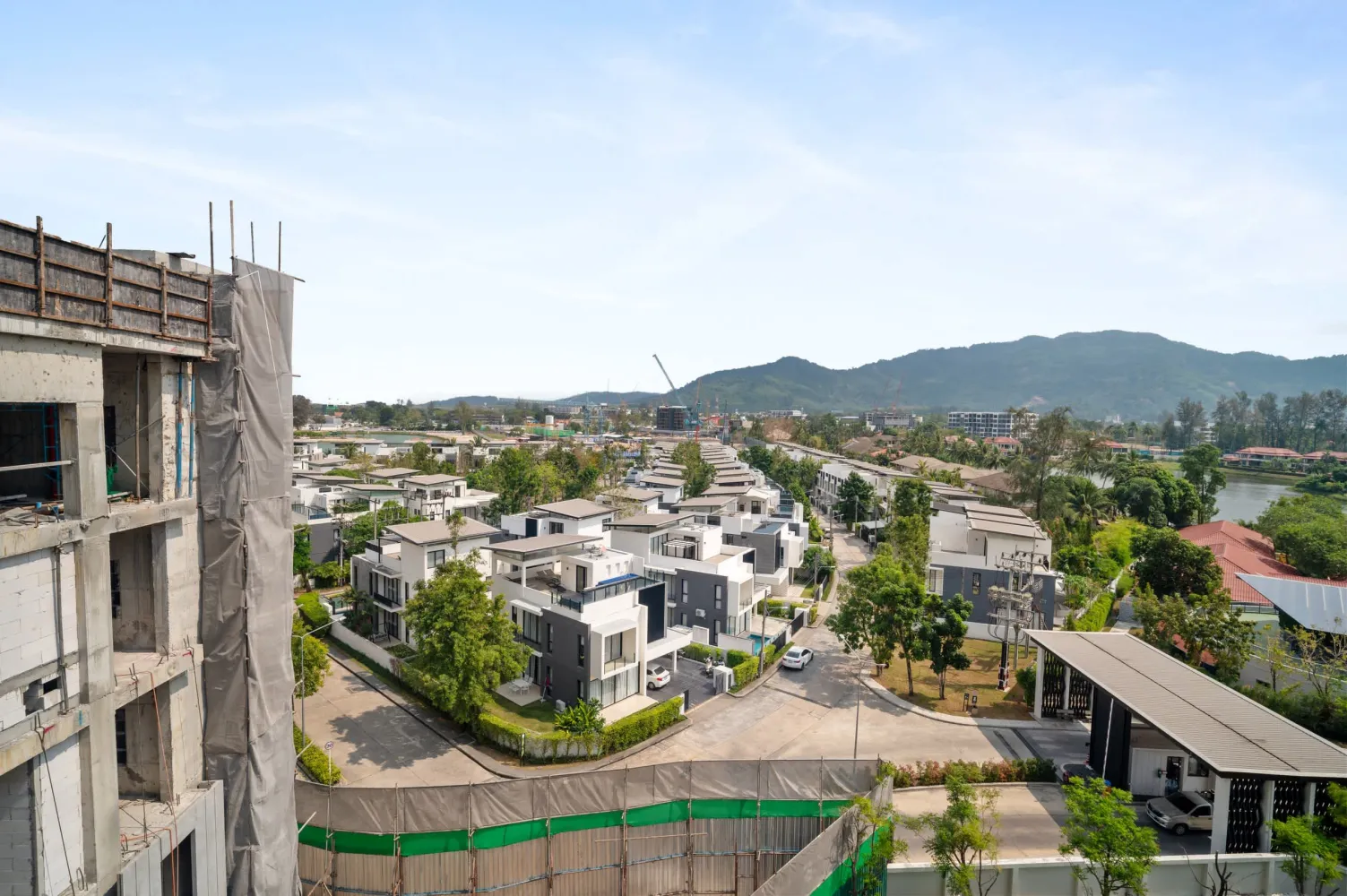 Property image - full photo 44
