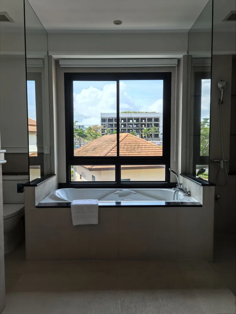 Property image - full photo 14
