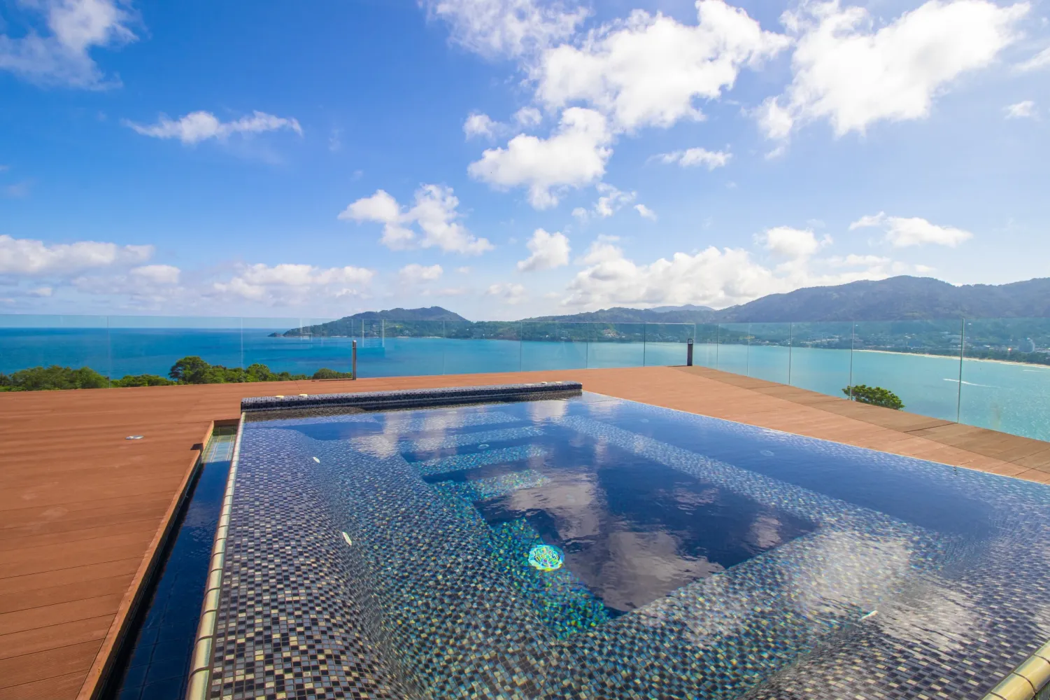 Property image - full photo 11