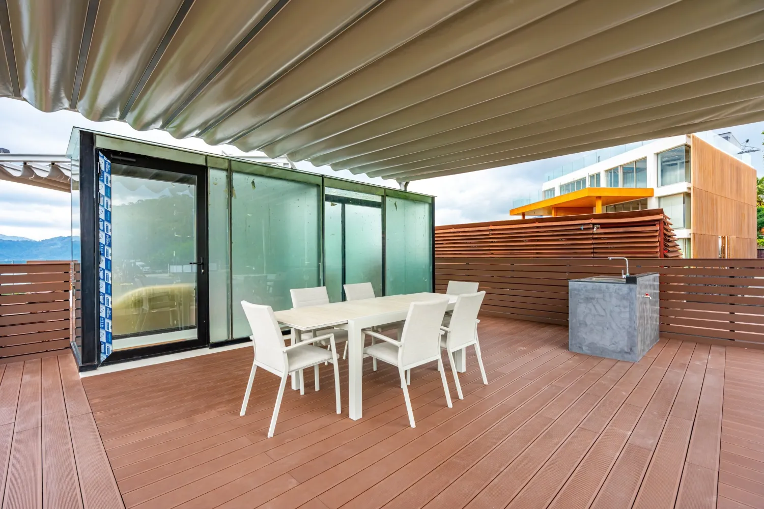 Property image - full photo 38