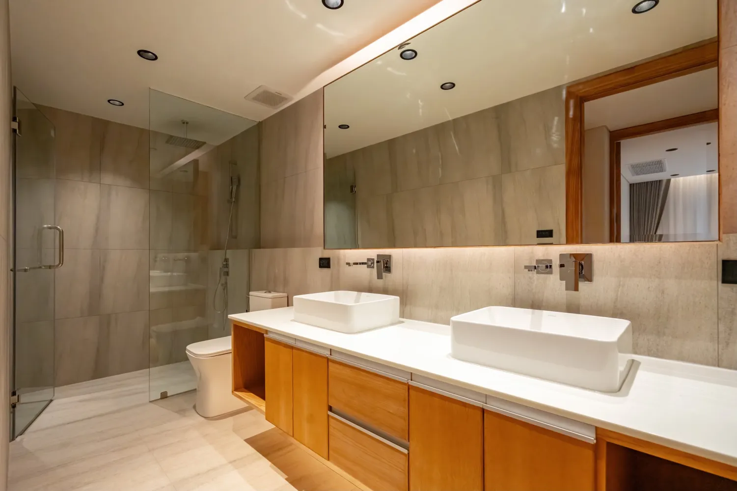 Property image - full photo 17