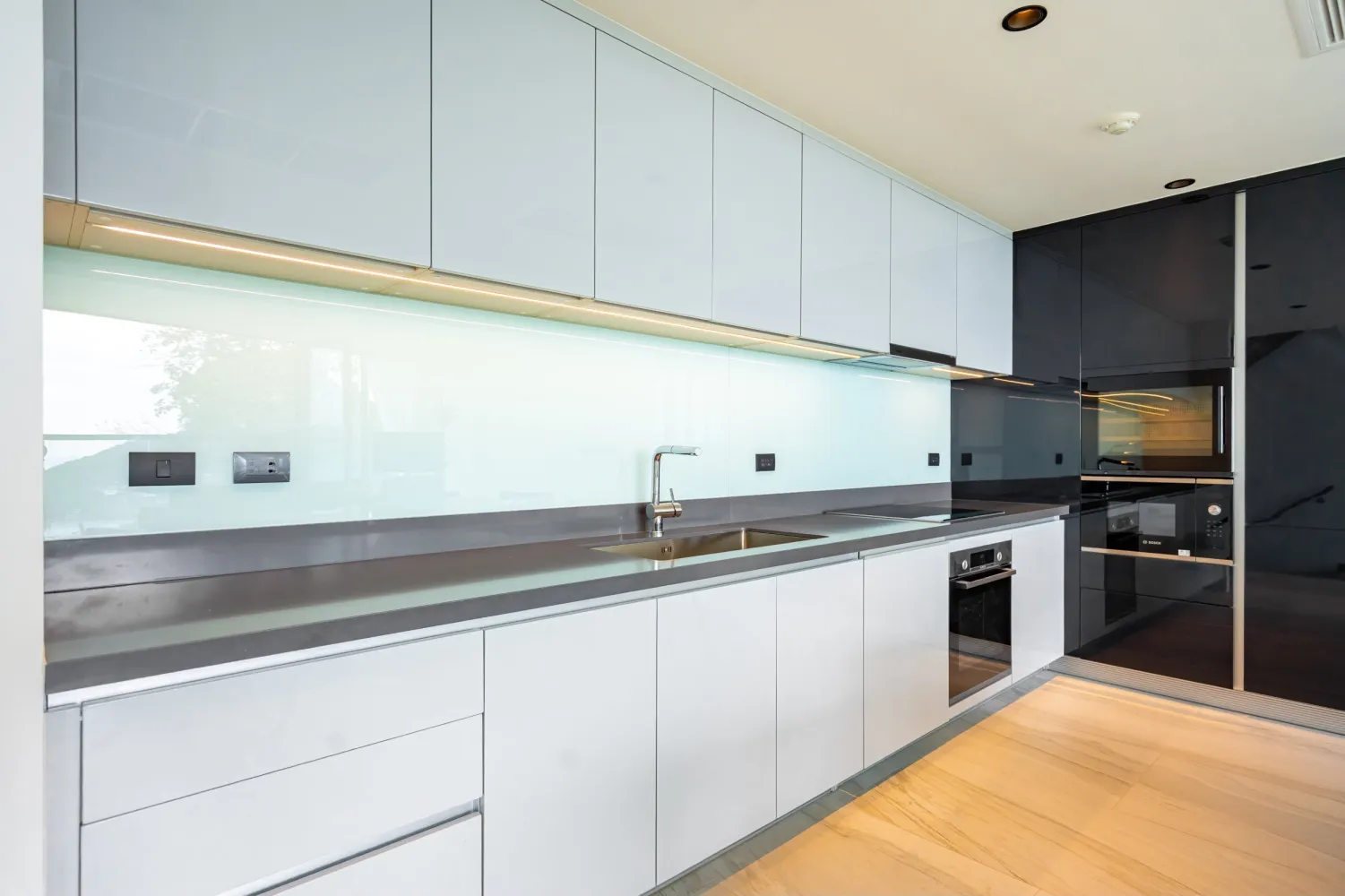 Property image - full photo 7