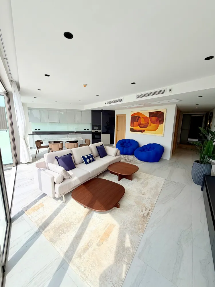 Property image - full photo 3