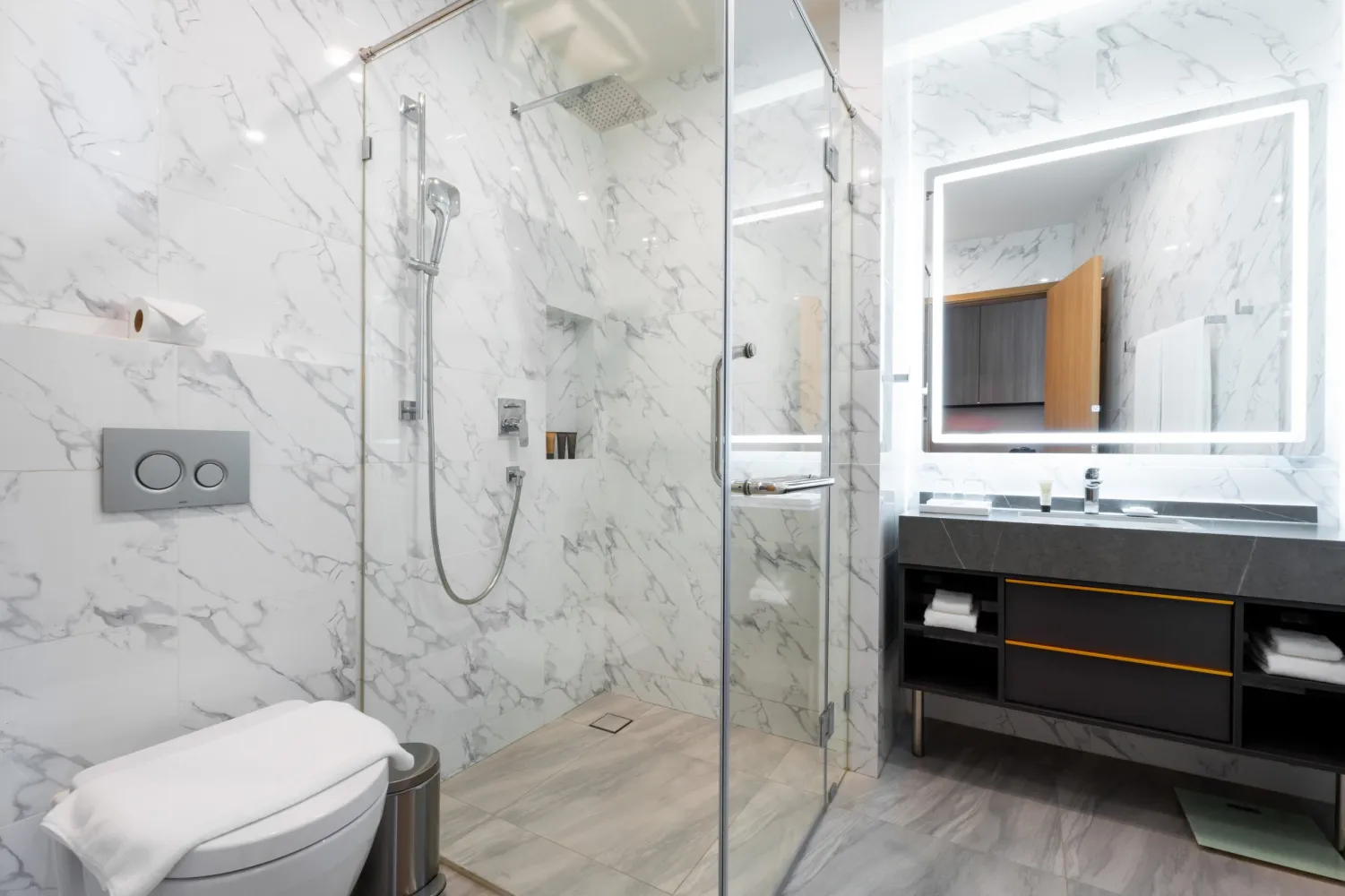 Property image - full photo 6