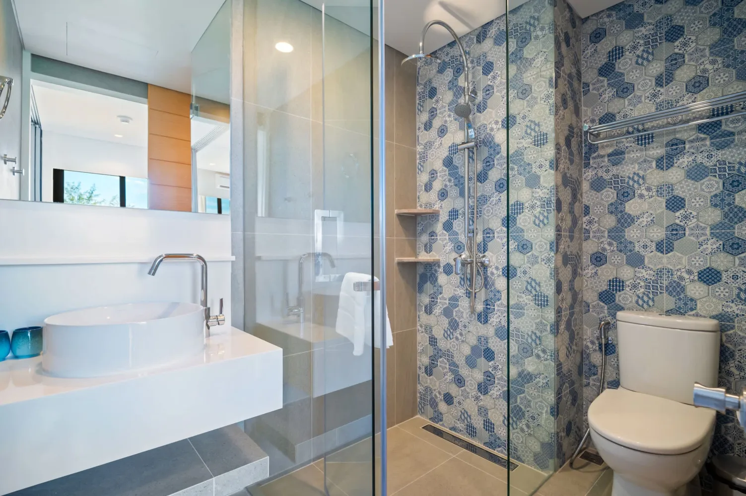 Property image - full photo 9