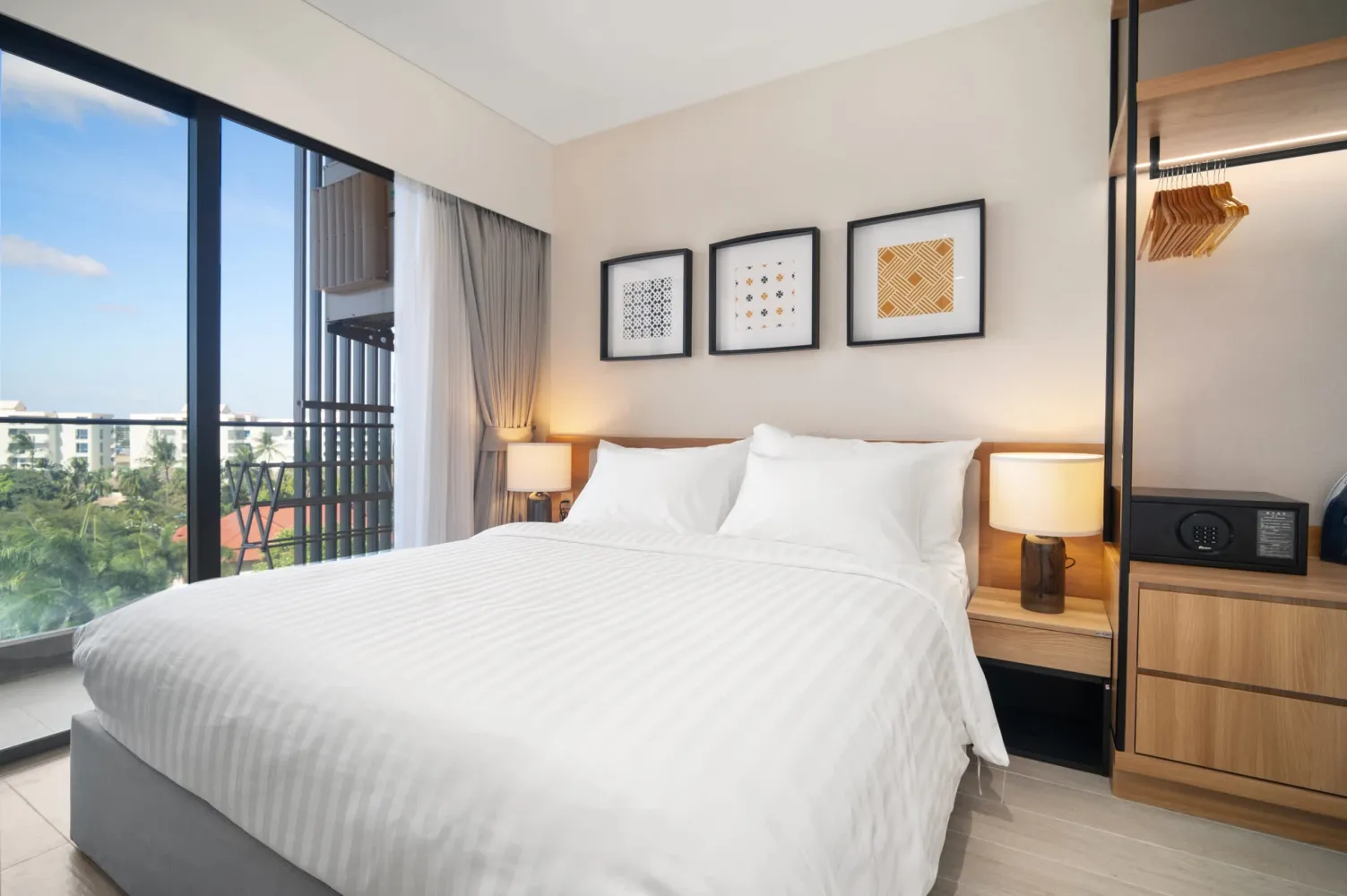 Property image - full photo 3