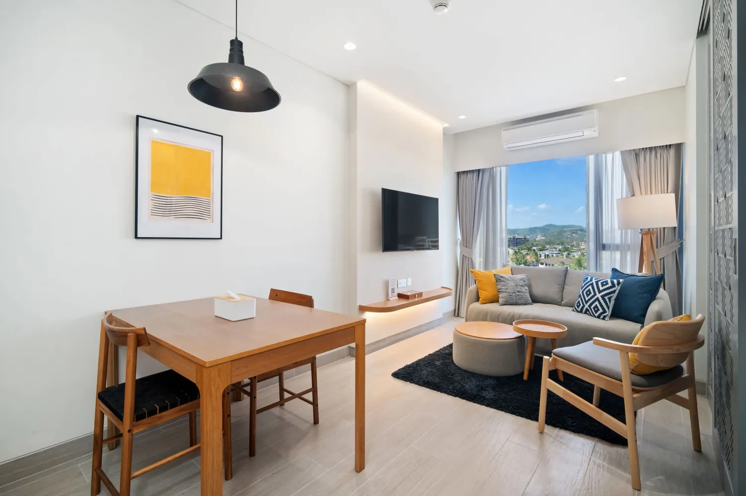 Property image - full photo 2