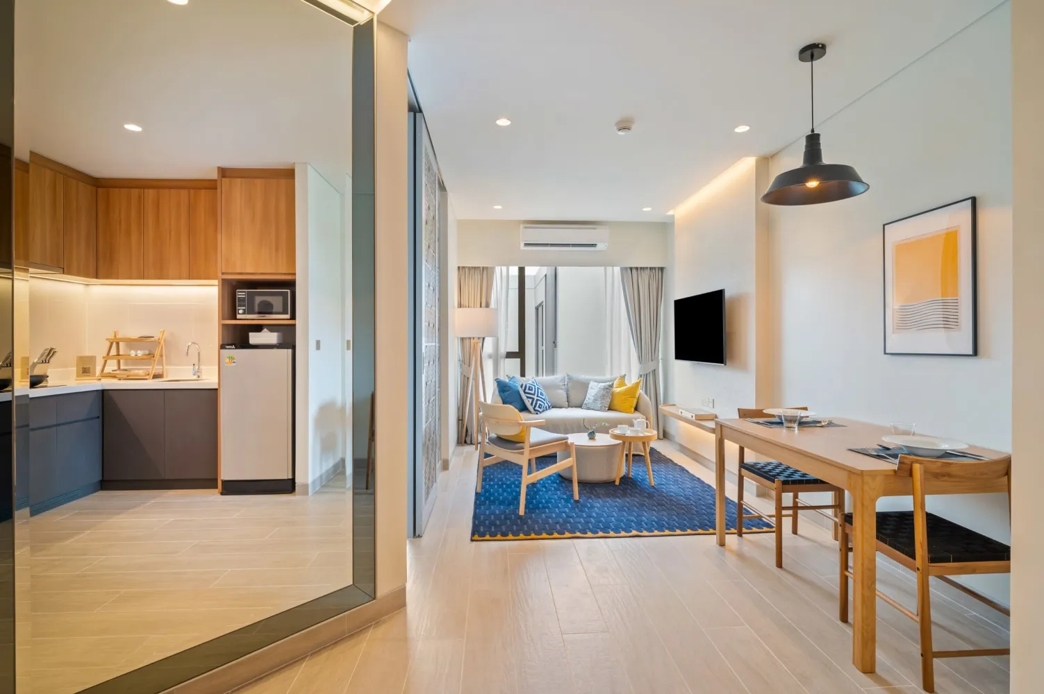 Property image - full photo 4