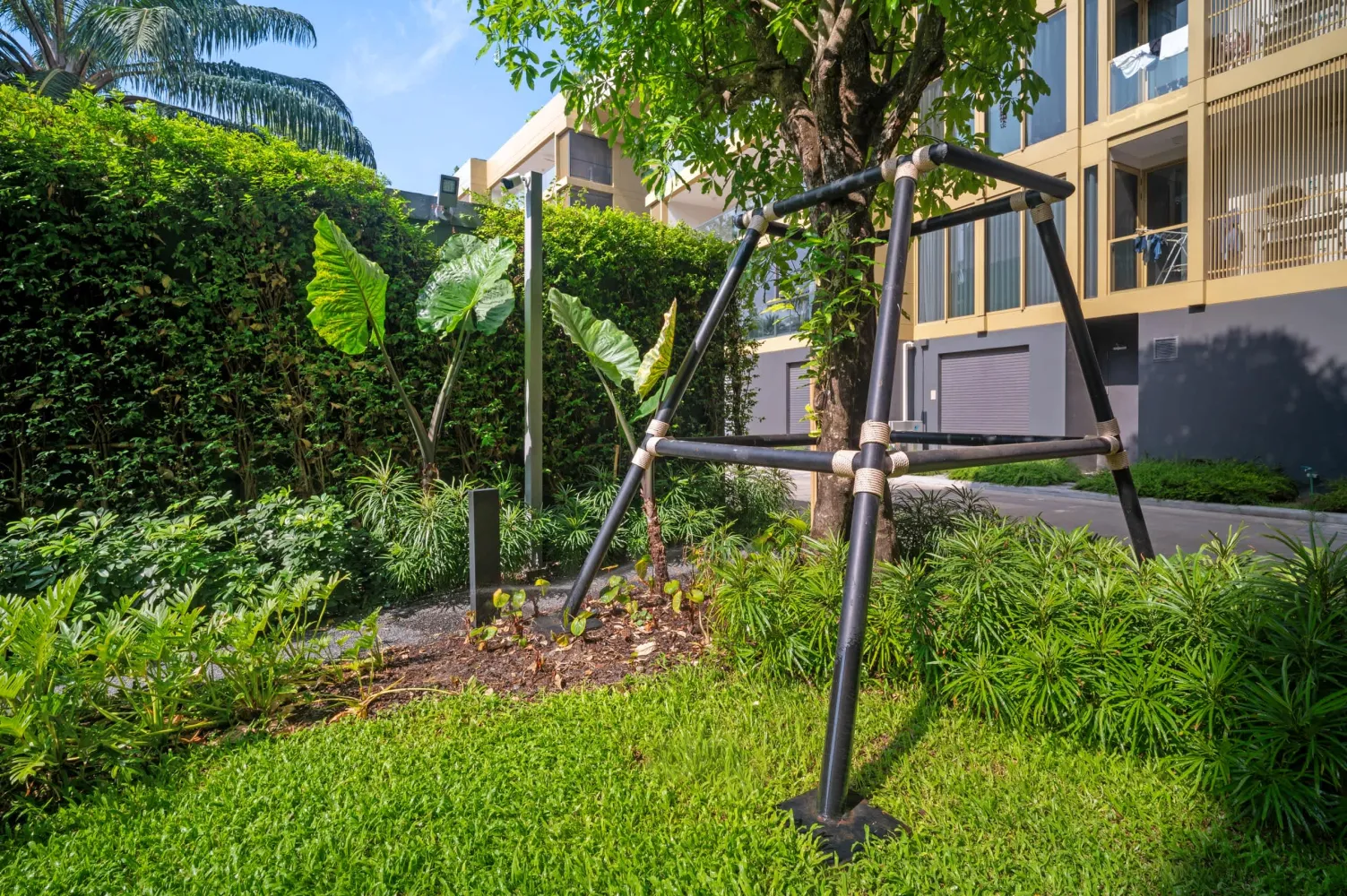 Property image - full photo 10