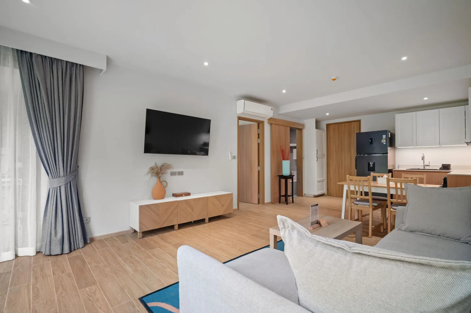 Property image - full photo 6