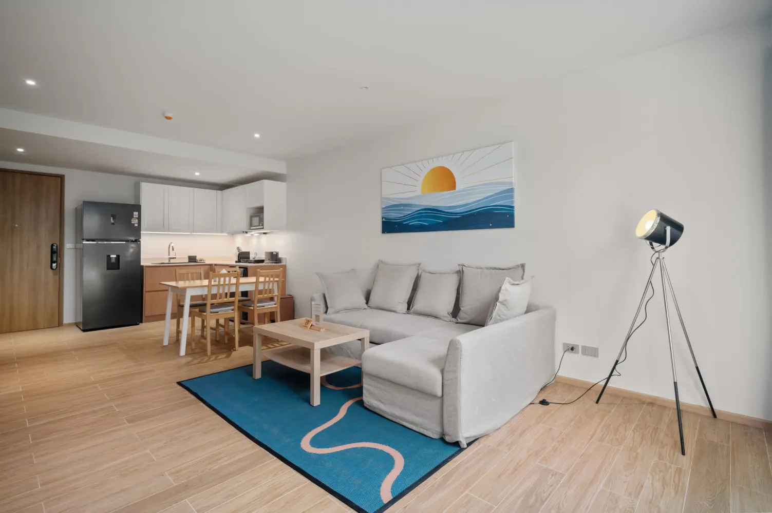Property image - full photo 4