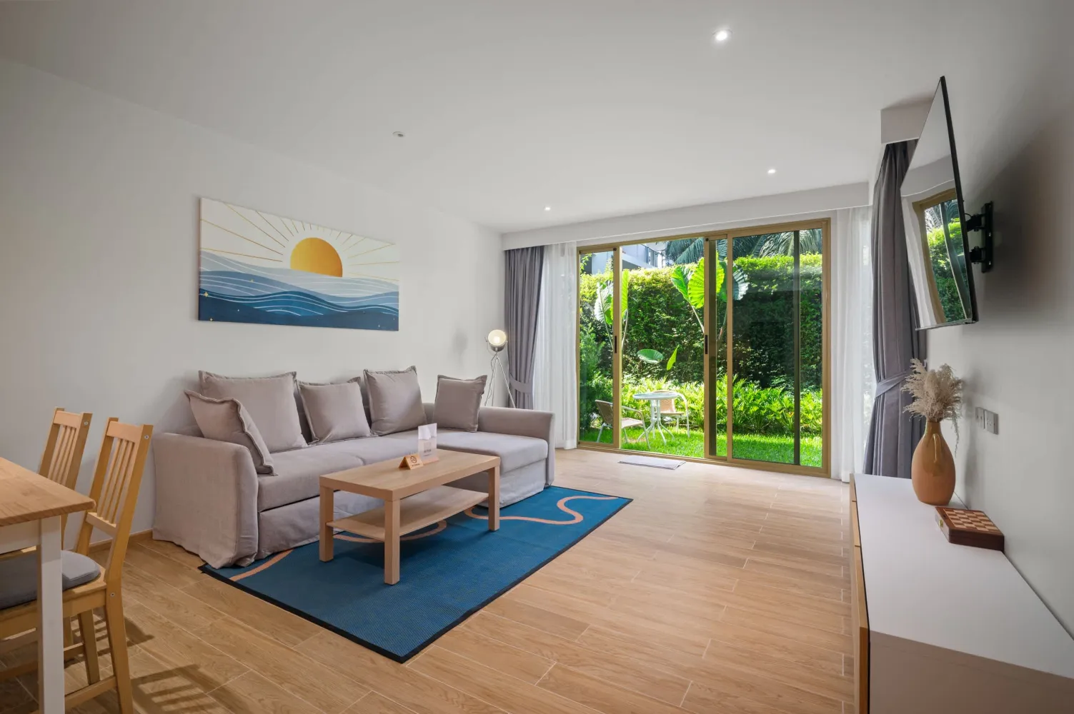 Property image - full photo 1