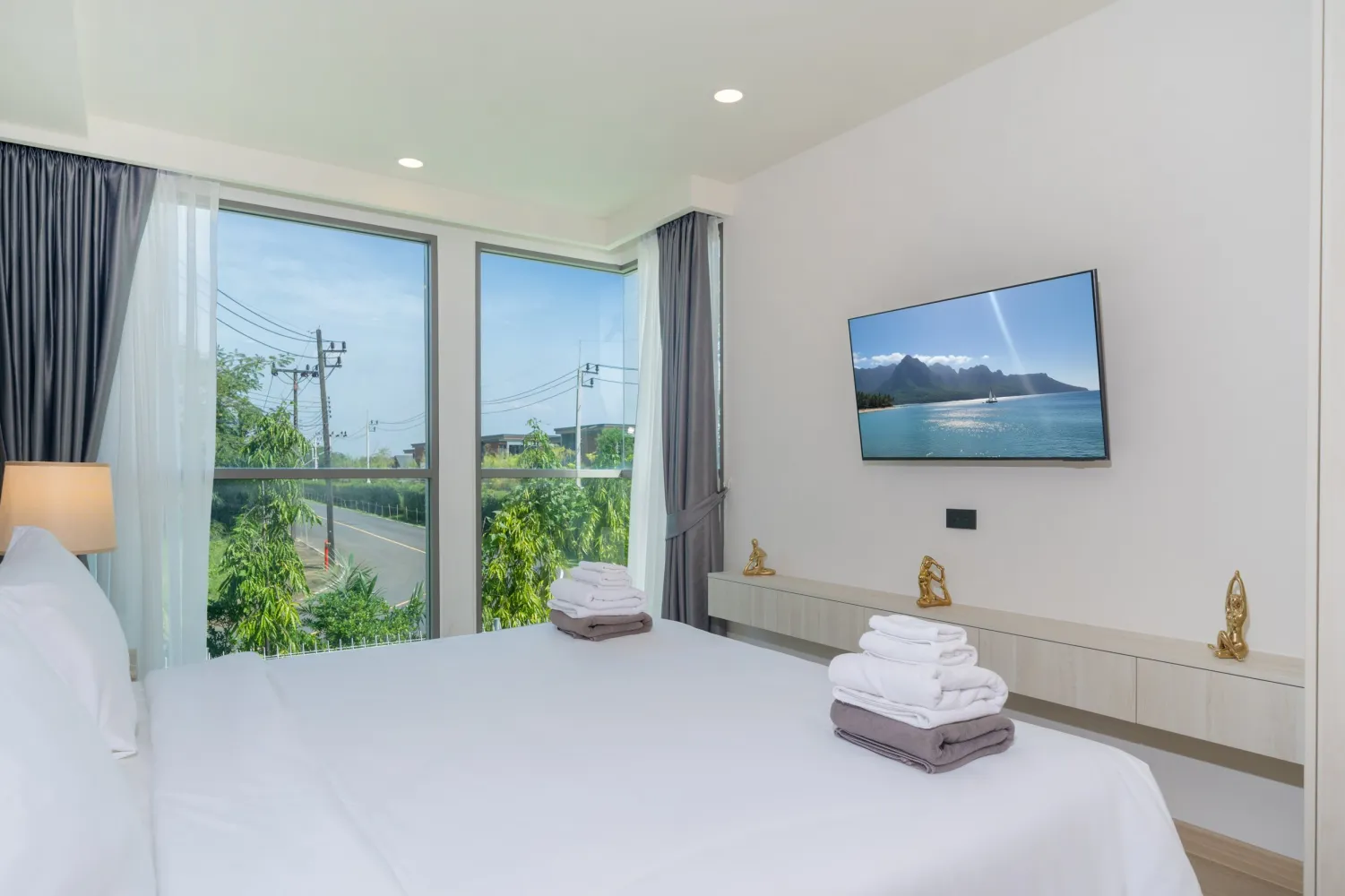 Property image - full photo 23