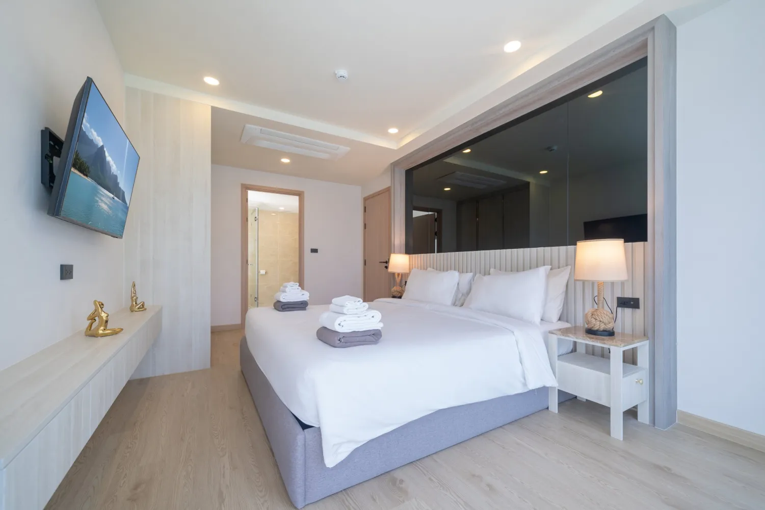 Property image - full photo 18