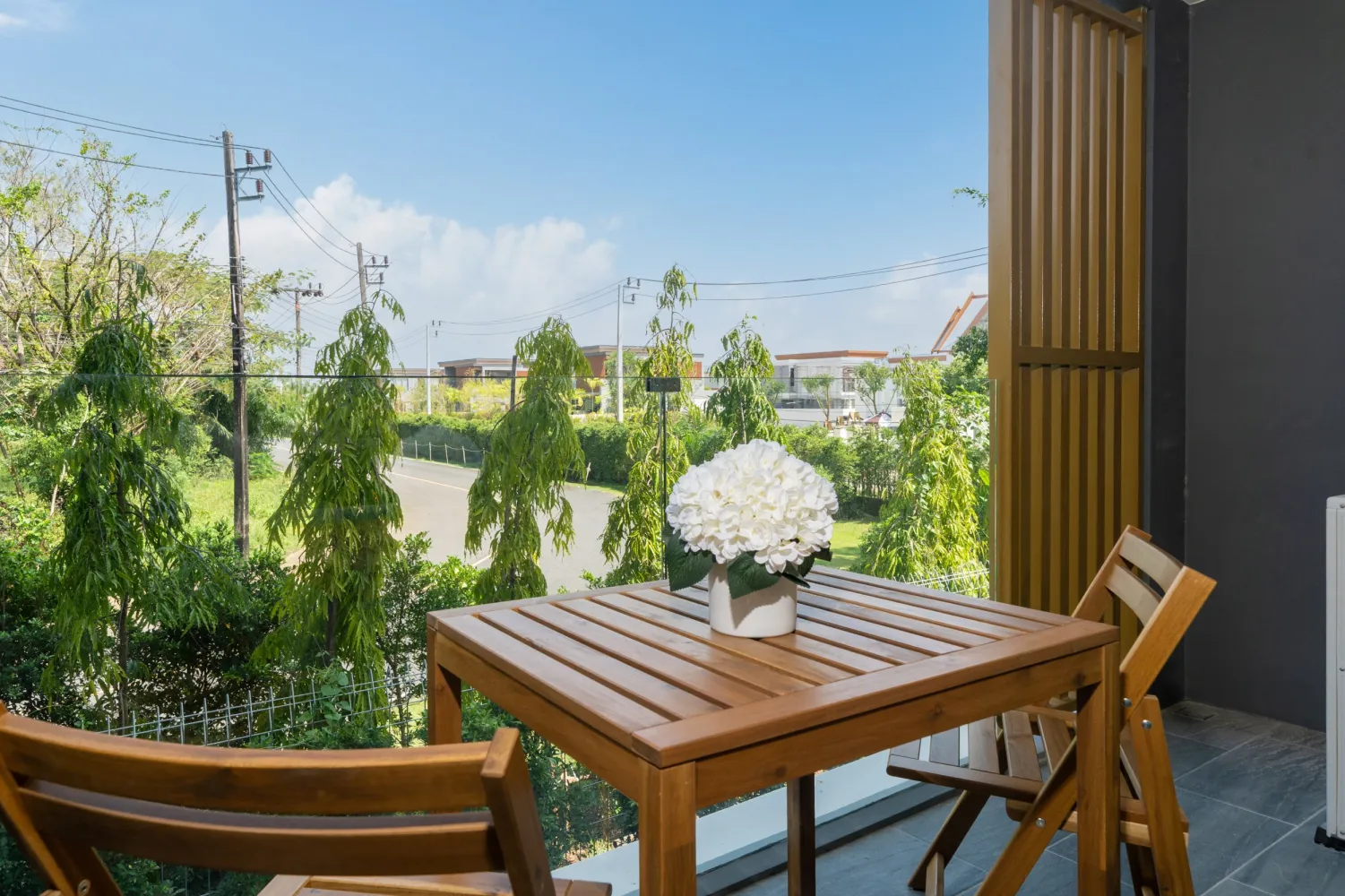 Property image - full photo 2