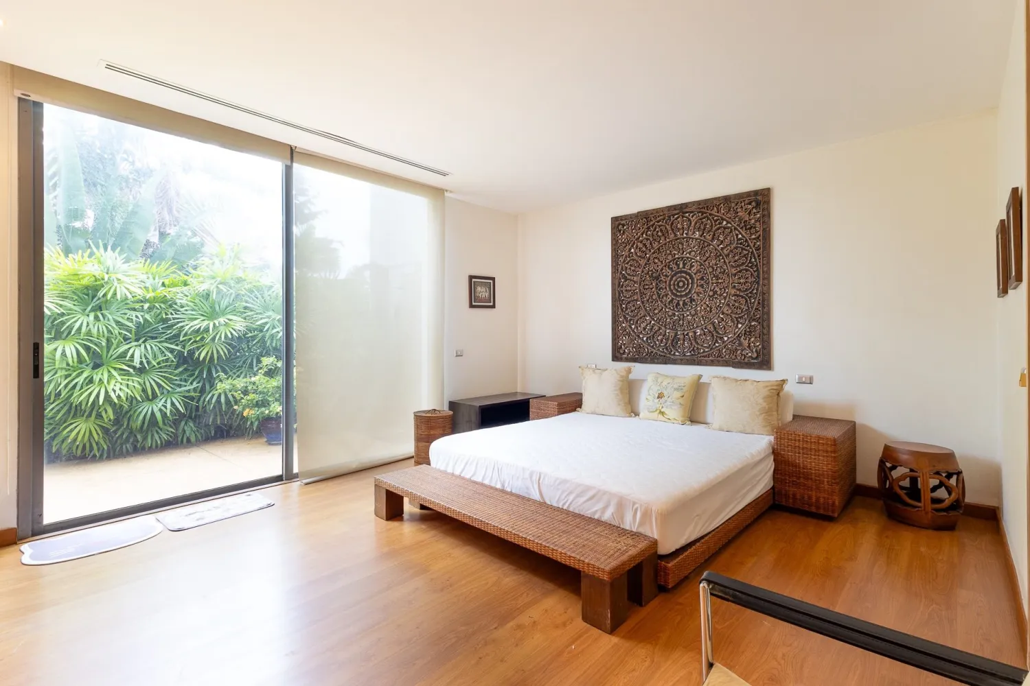 Property image - full photo 6