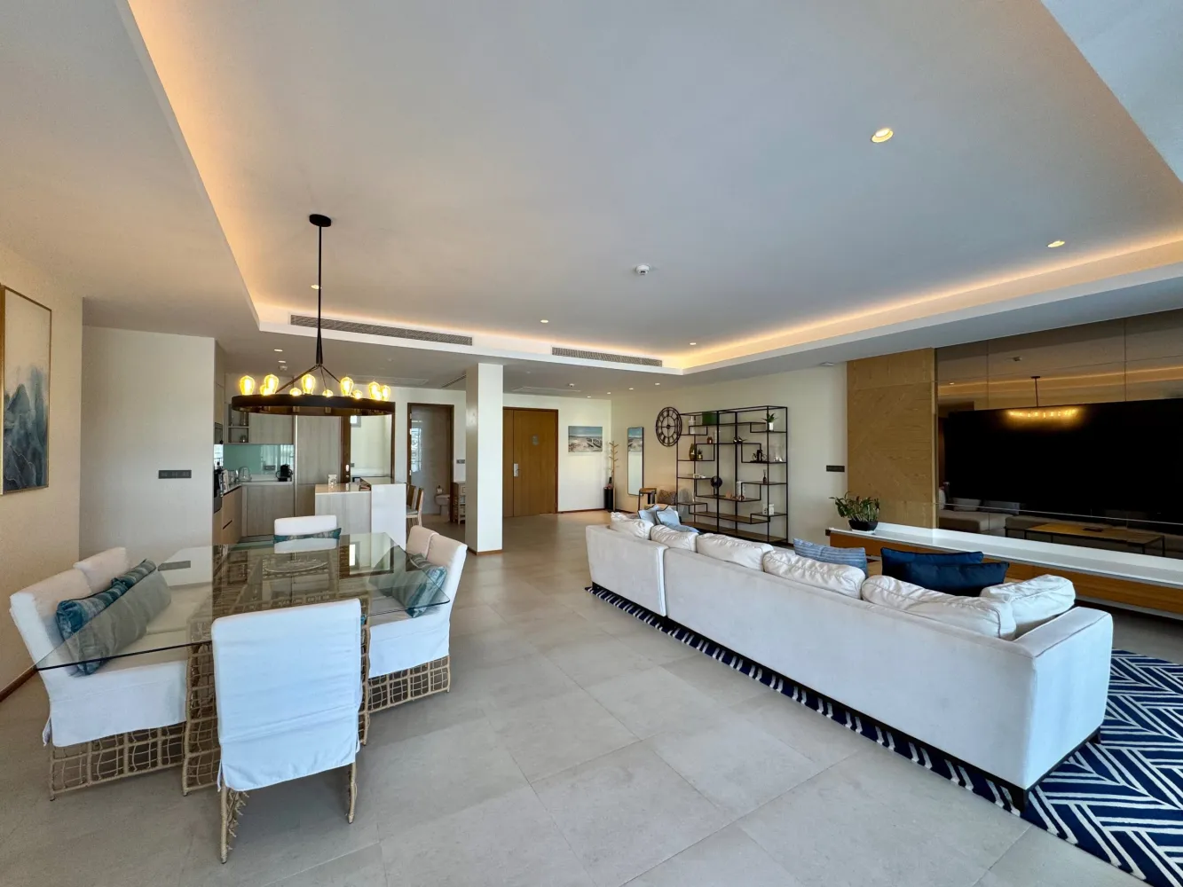 Property image - full photo 3