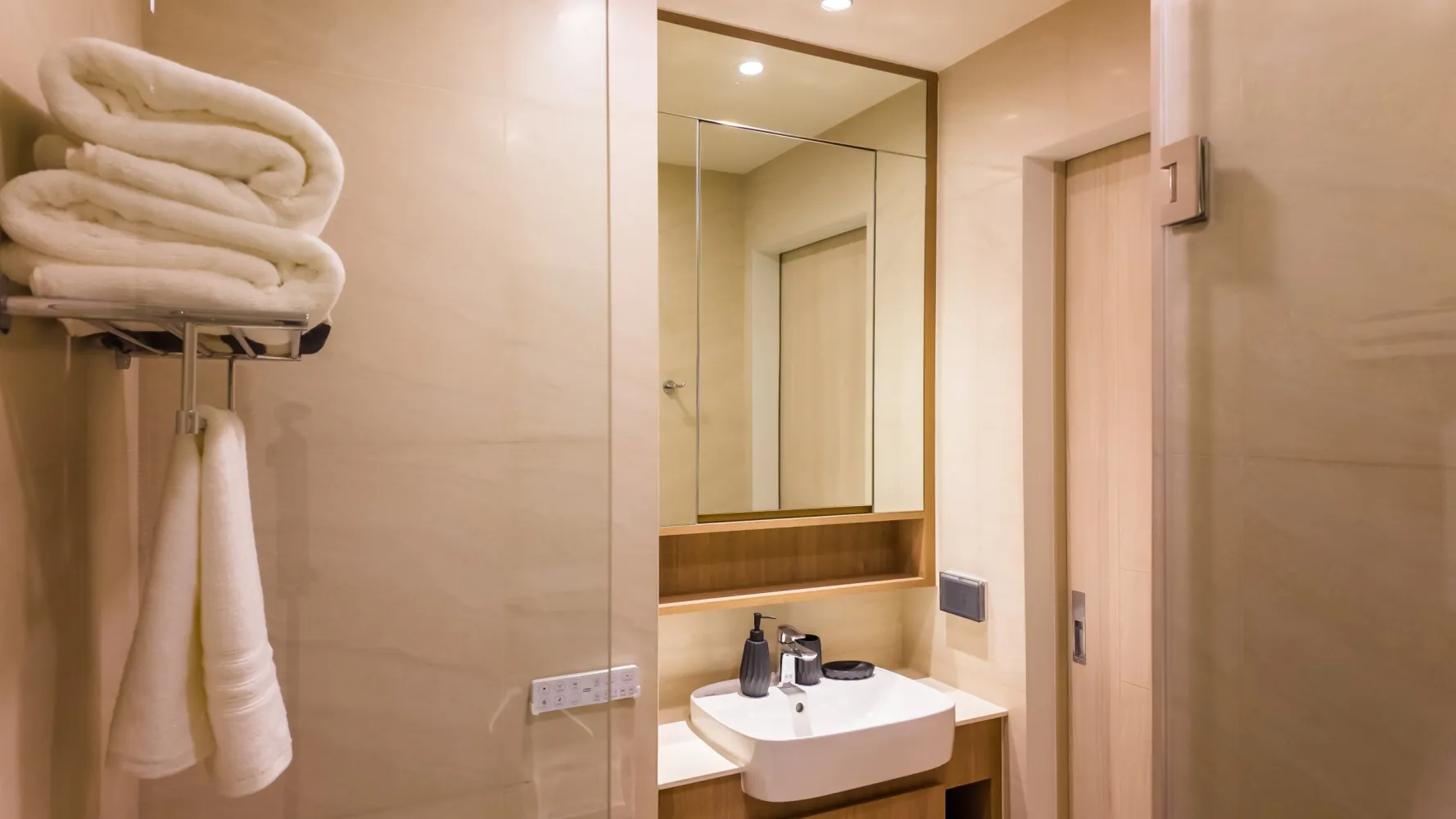 Property image - full photo 20