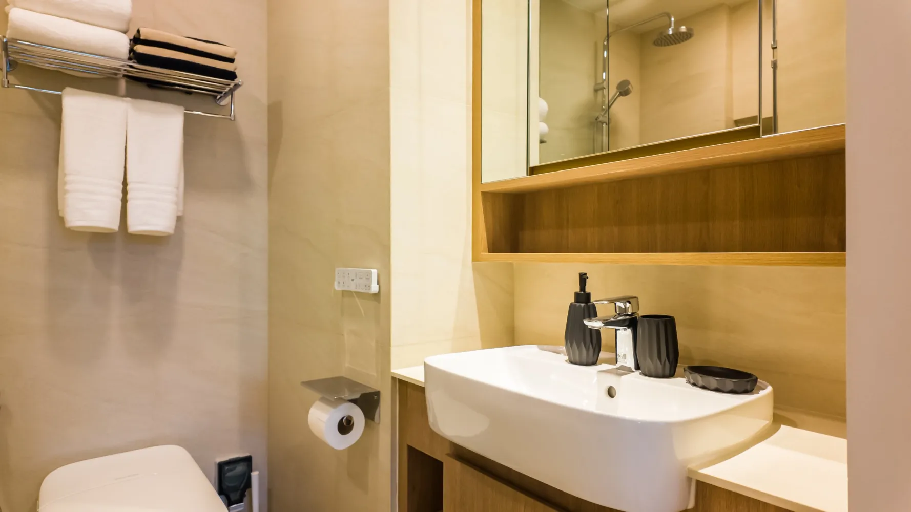Property image - full photo 24
