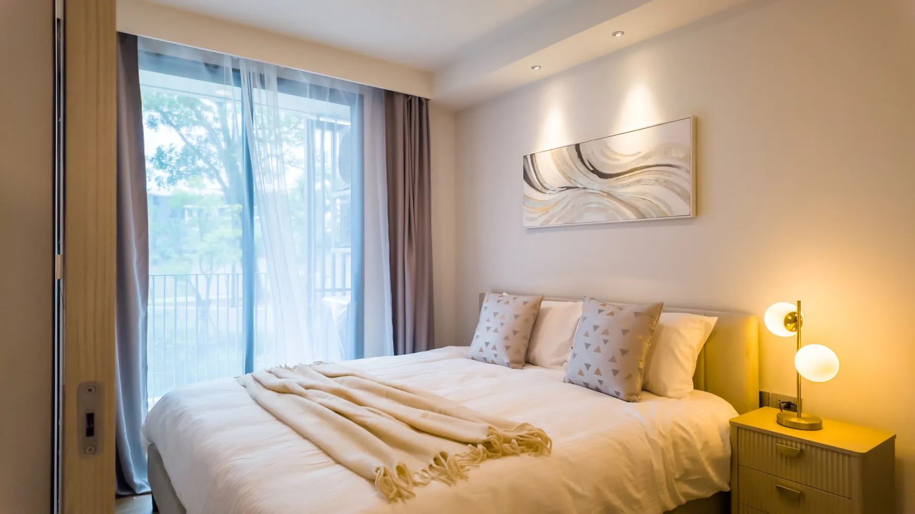 Property image - full photo 13