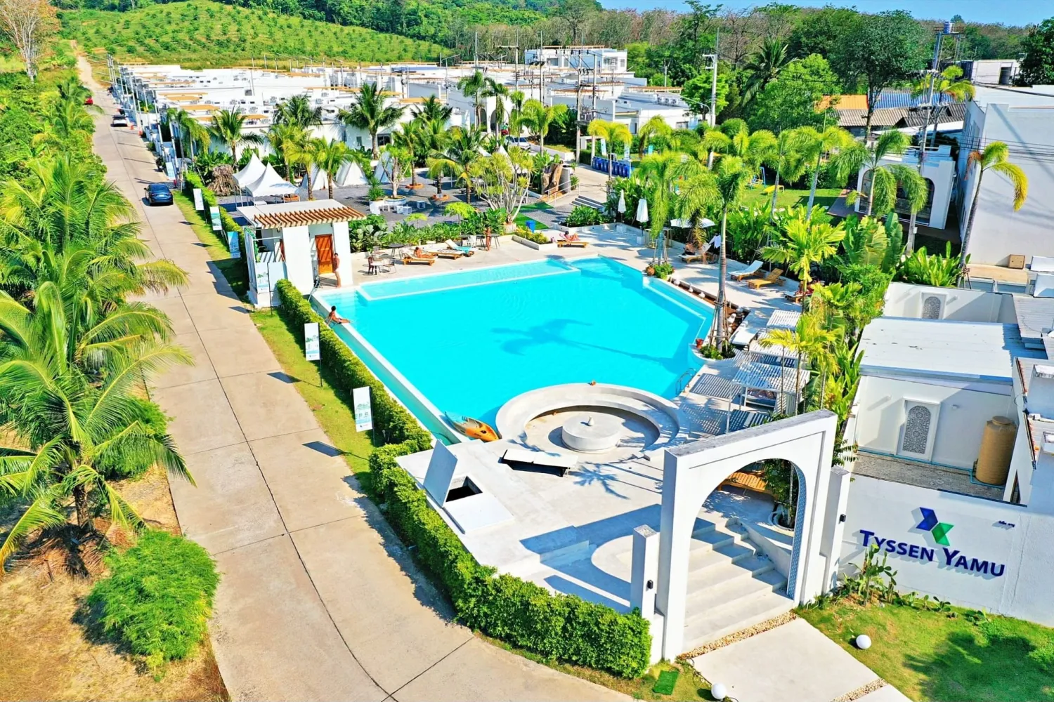 Property image - full photo 14