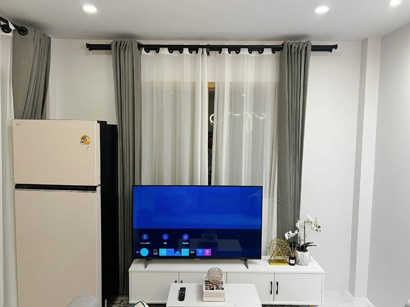 Property image - full photo 4