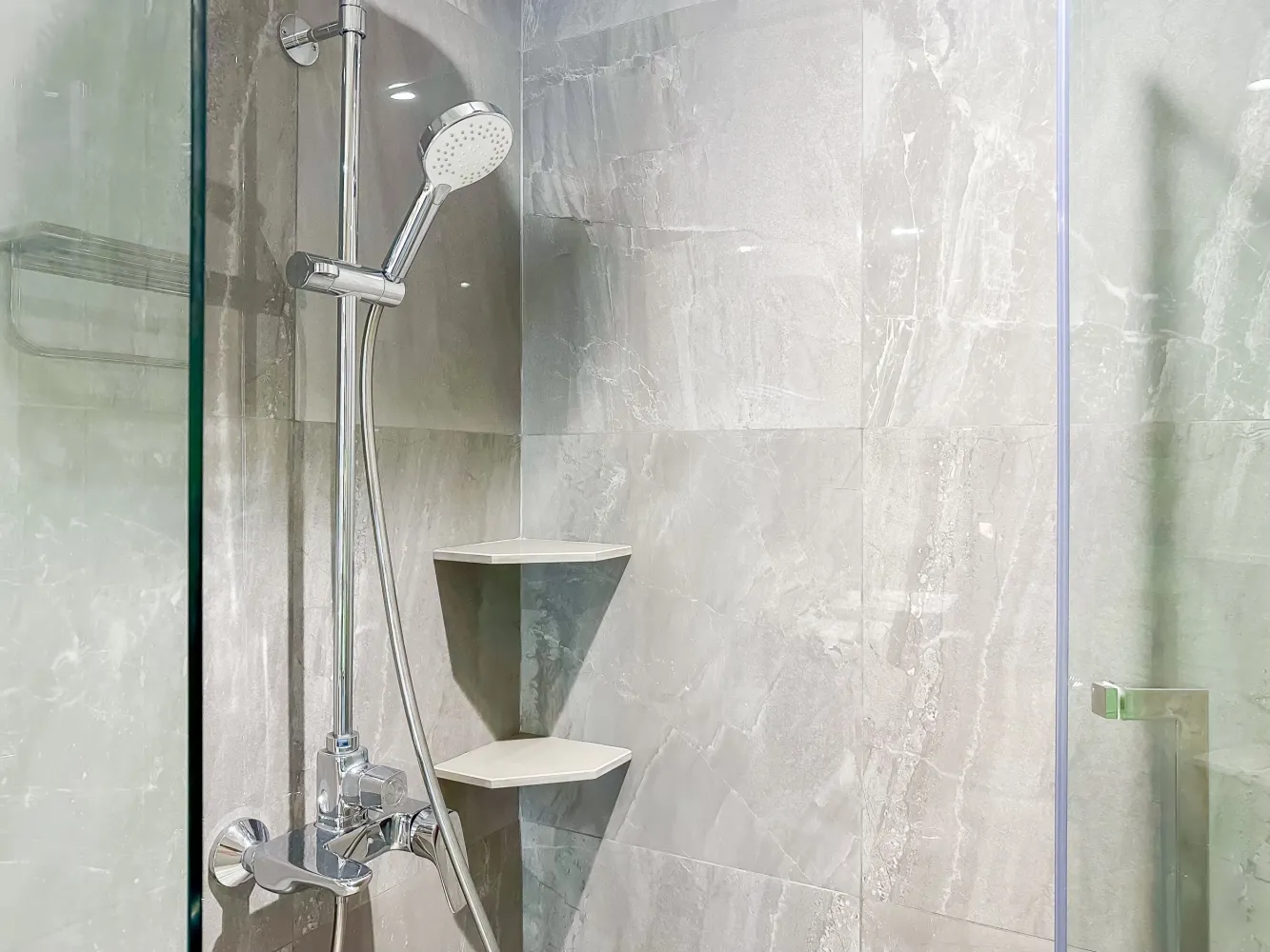 Property image - full photo 17