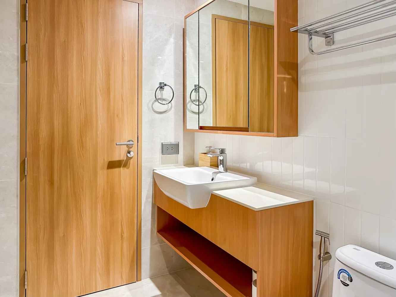 Property image - full photo 18