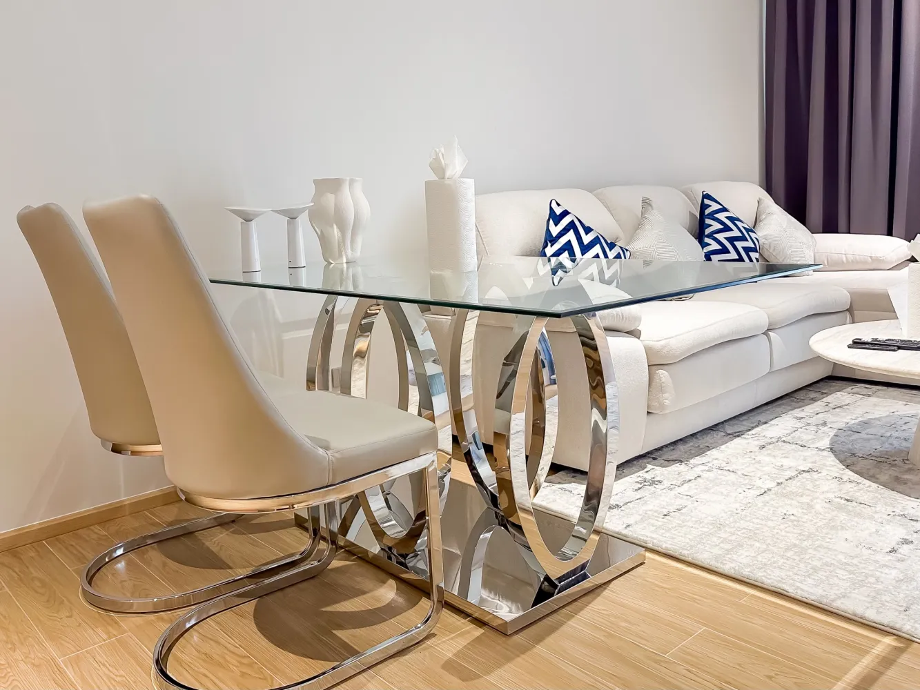Property image - full photo 3