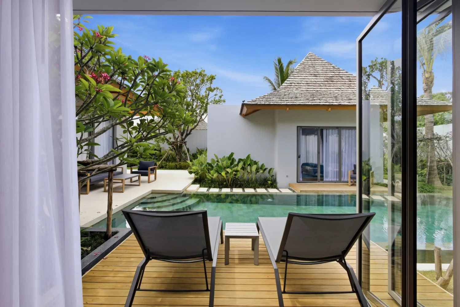 Property image - full photo 12