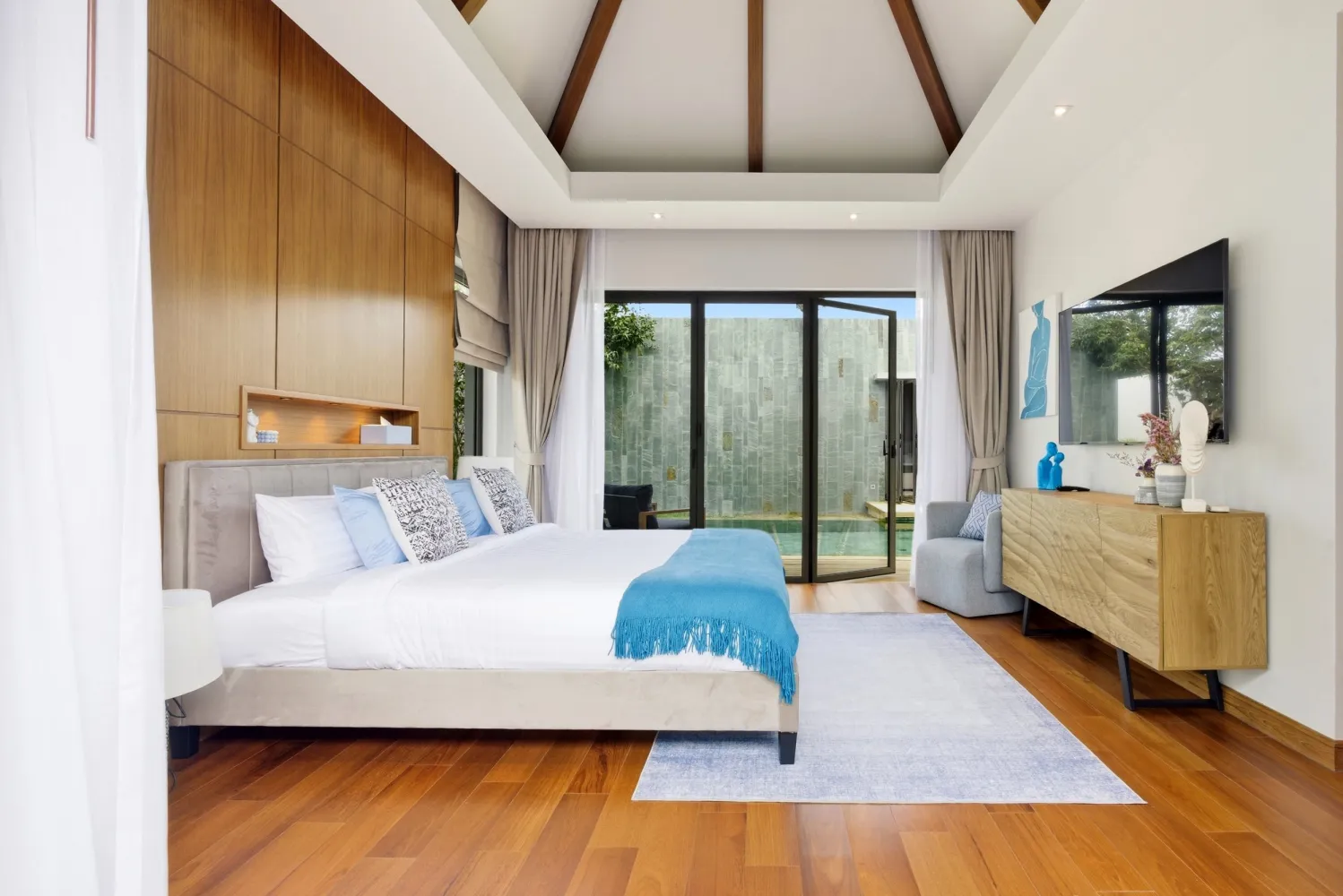Property image - full photo 17