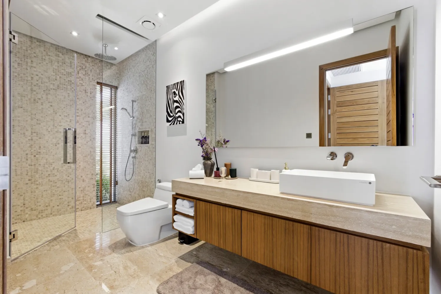 Property image - full photo 38