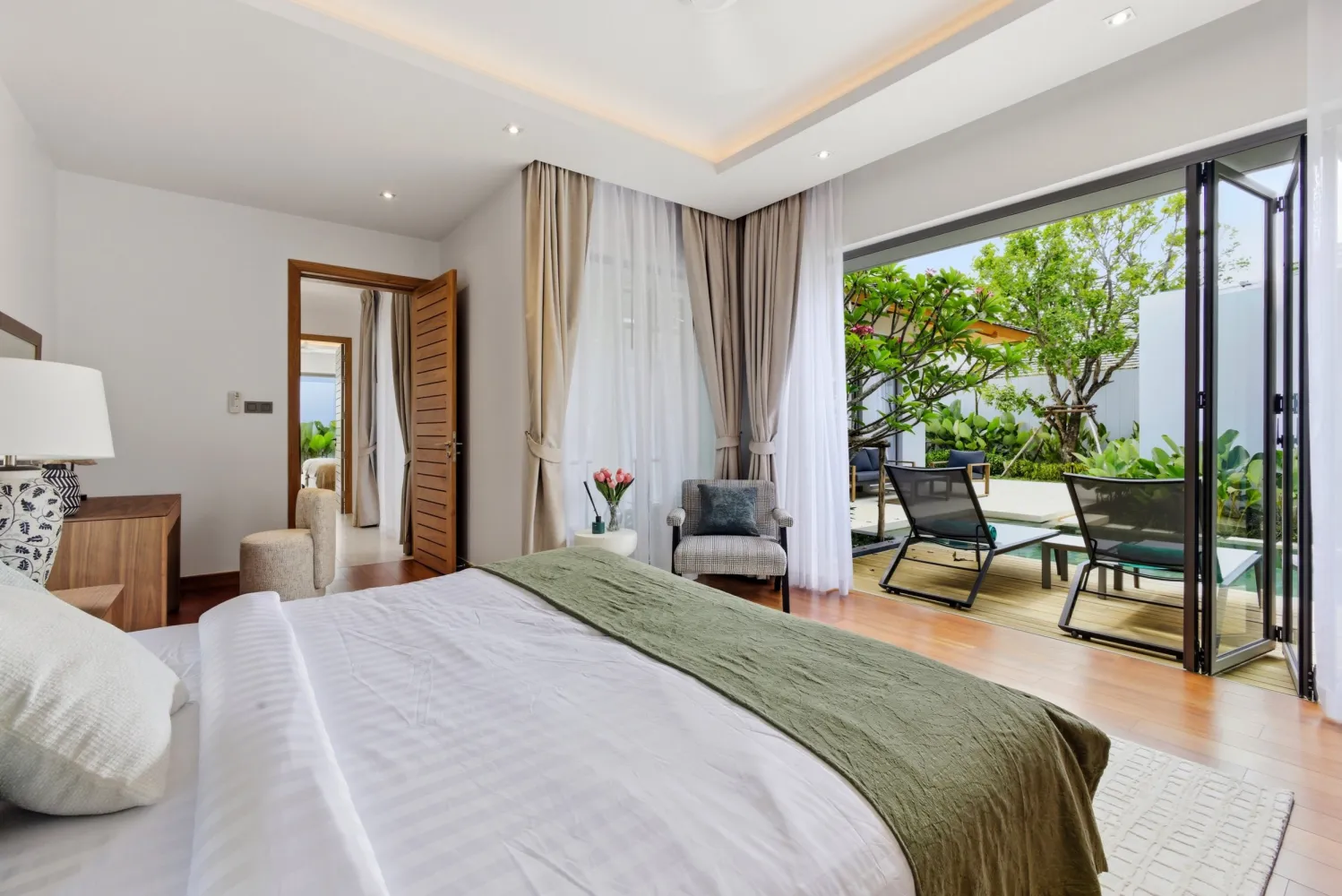 Property image - full photo 22