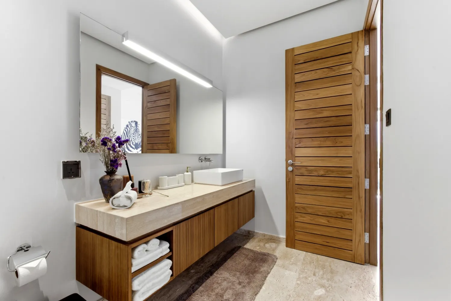 Property image - full photo 44