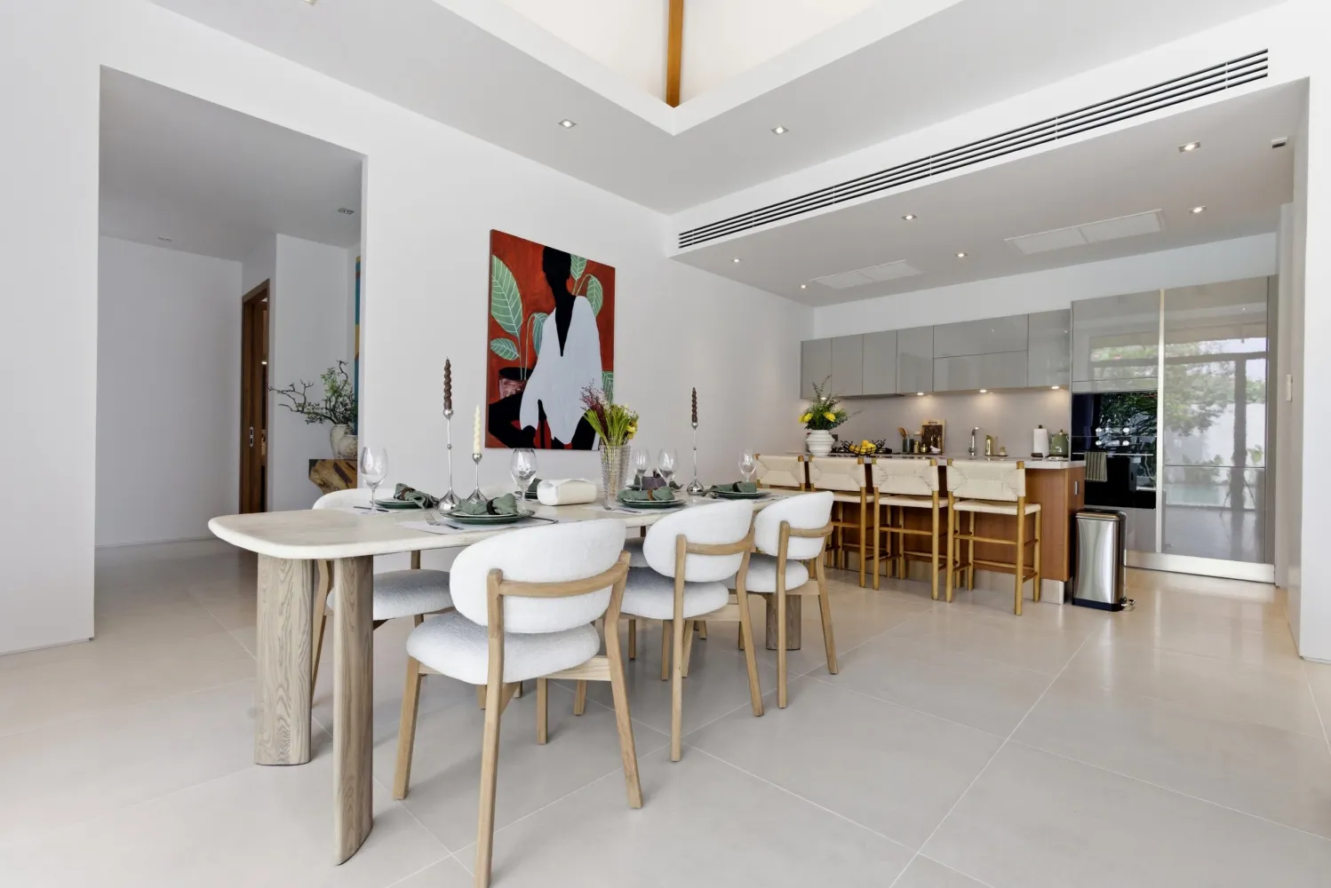 Property image - full photo 4