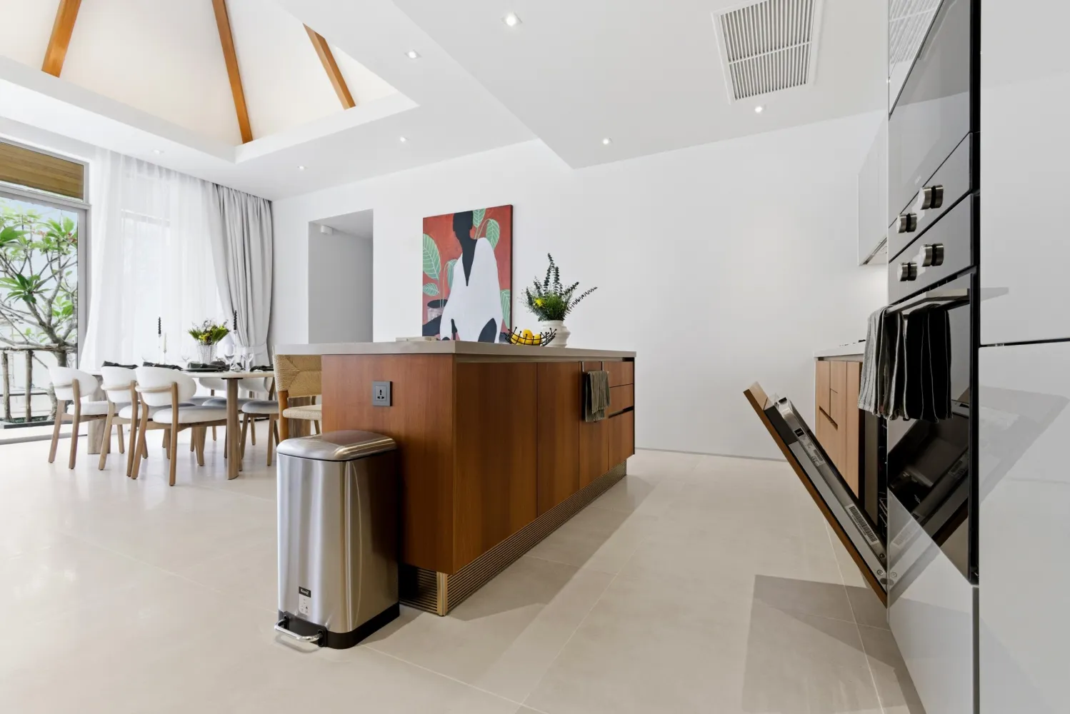 Property image - full photo 54