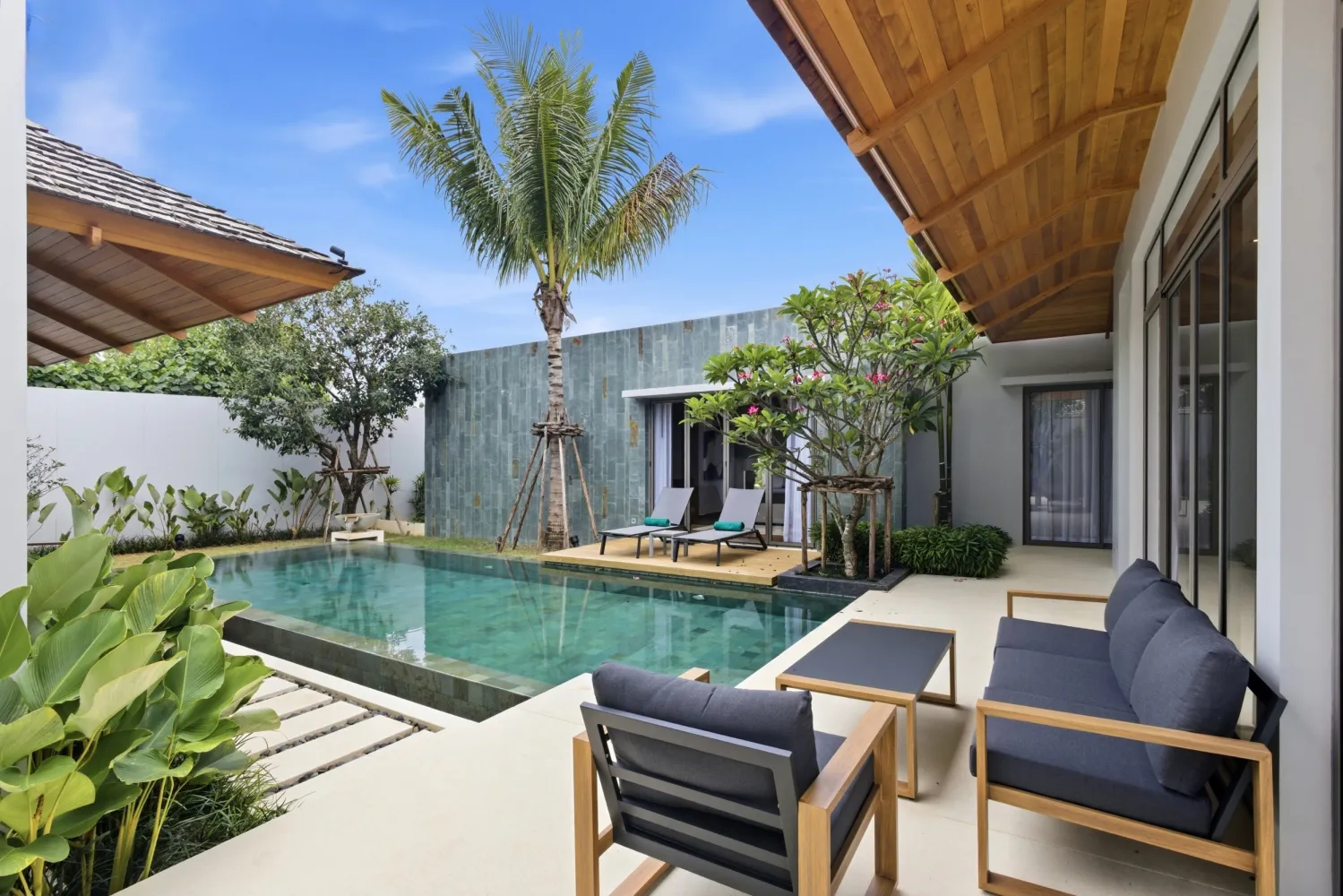 Property image - full photo 57